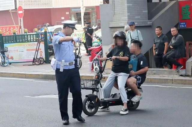 上路有“5不能”新要求别被罚了才知道爱游戏平台2025年2月起执行电动车(图7)