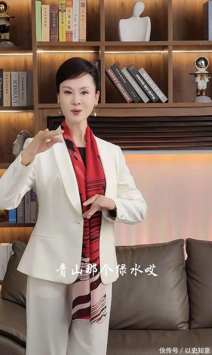 墅做饭颠勺打蛋样样精通二婚老公年轻帅气爱游戏app体育59岁于文华在北京别(图7)